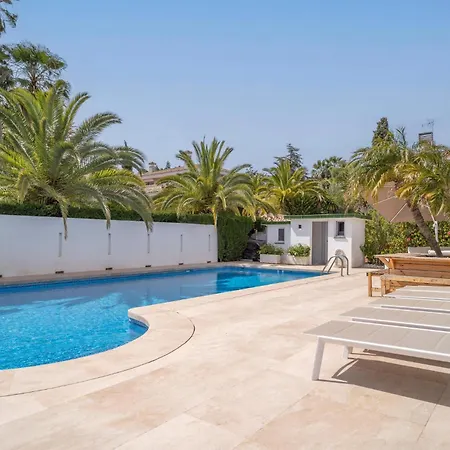 Gorgeous In Holiday home